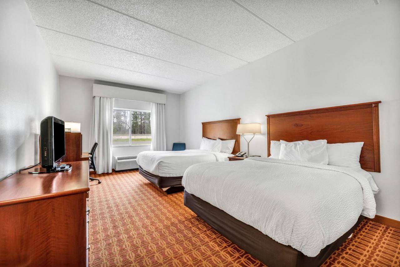 Fairfield By Marriott Hotel 3*