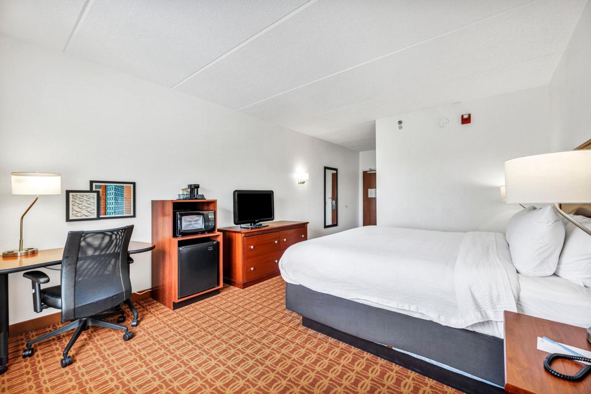 Fairfield By Marriott Hotel