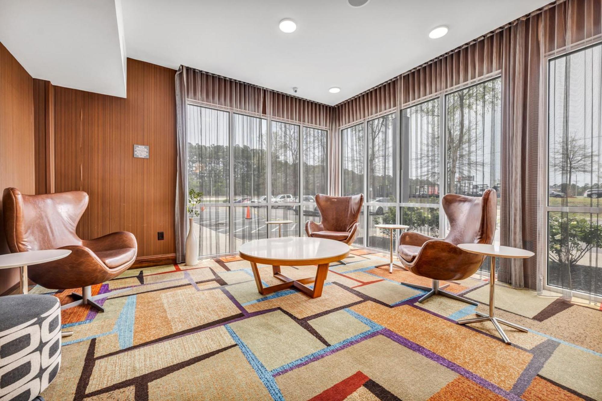 Fairfield By Marriott Hotel 3*