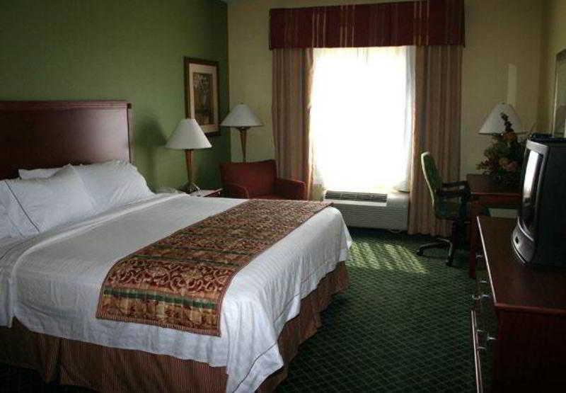 Fairfield By Marriott 3*