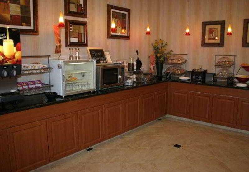 Fairfield By Marriott Hotel 3*